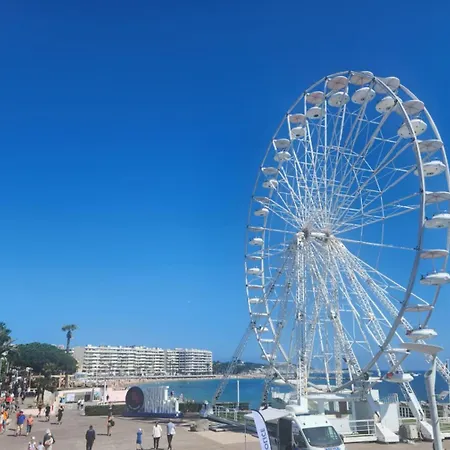 Che Michel Yourehosthelper Διαμέρισμα Saint-Raphaël