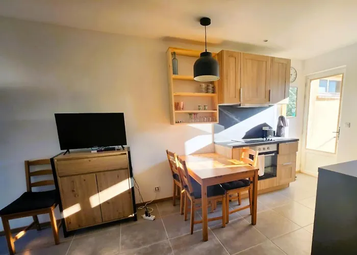 Apartment Che Michel Yourehosthelper