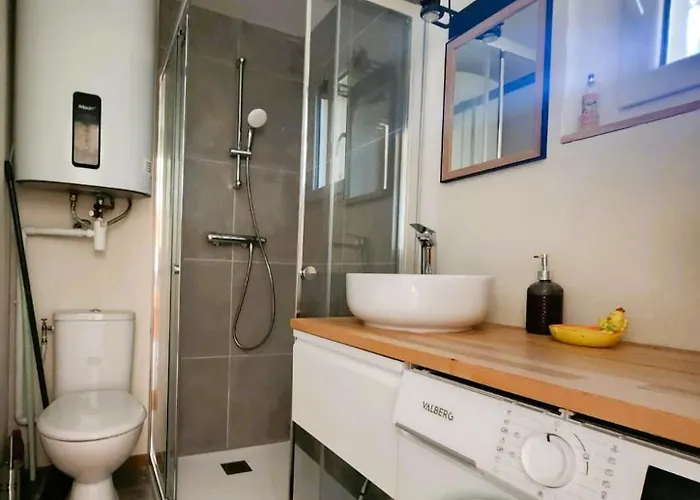 Che Michel Yourehosthelper * Saint-Raphaël